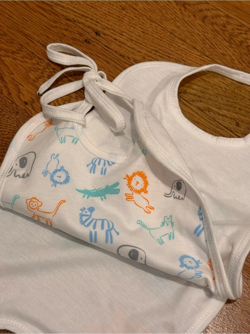 Metro lot of 3 White Baby Bib with Orange Lion and Gray Animal Prints Cotton NWT